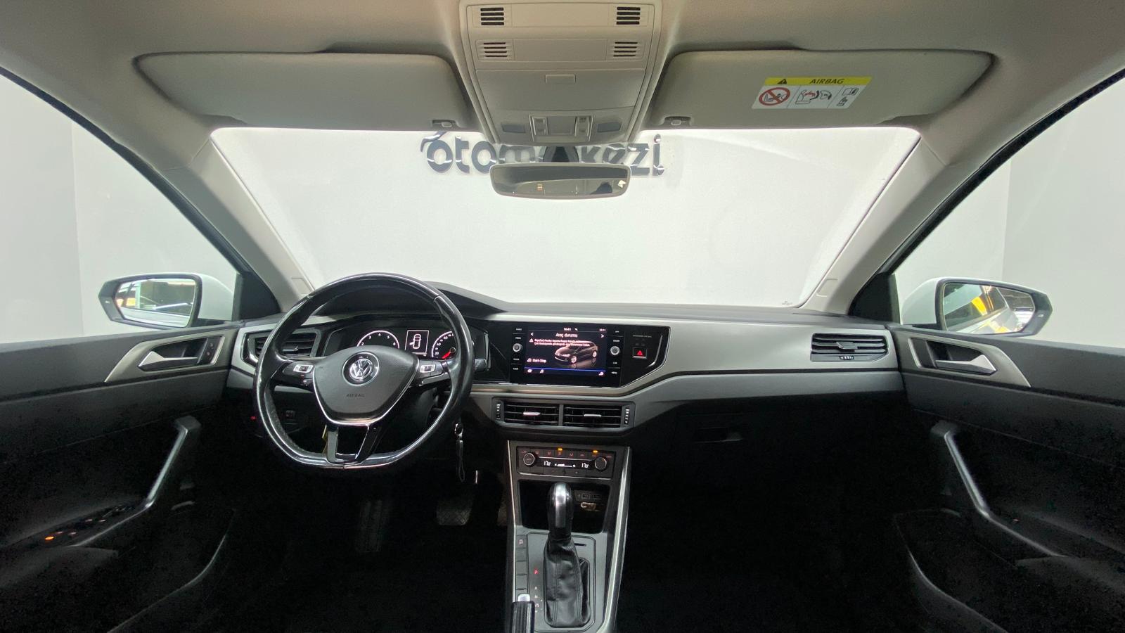 VOLKSWAGEN POLO 9